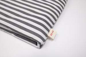 no24 tea cozy // black & white striped