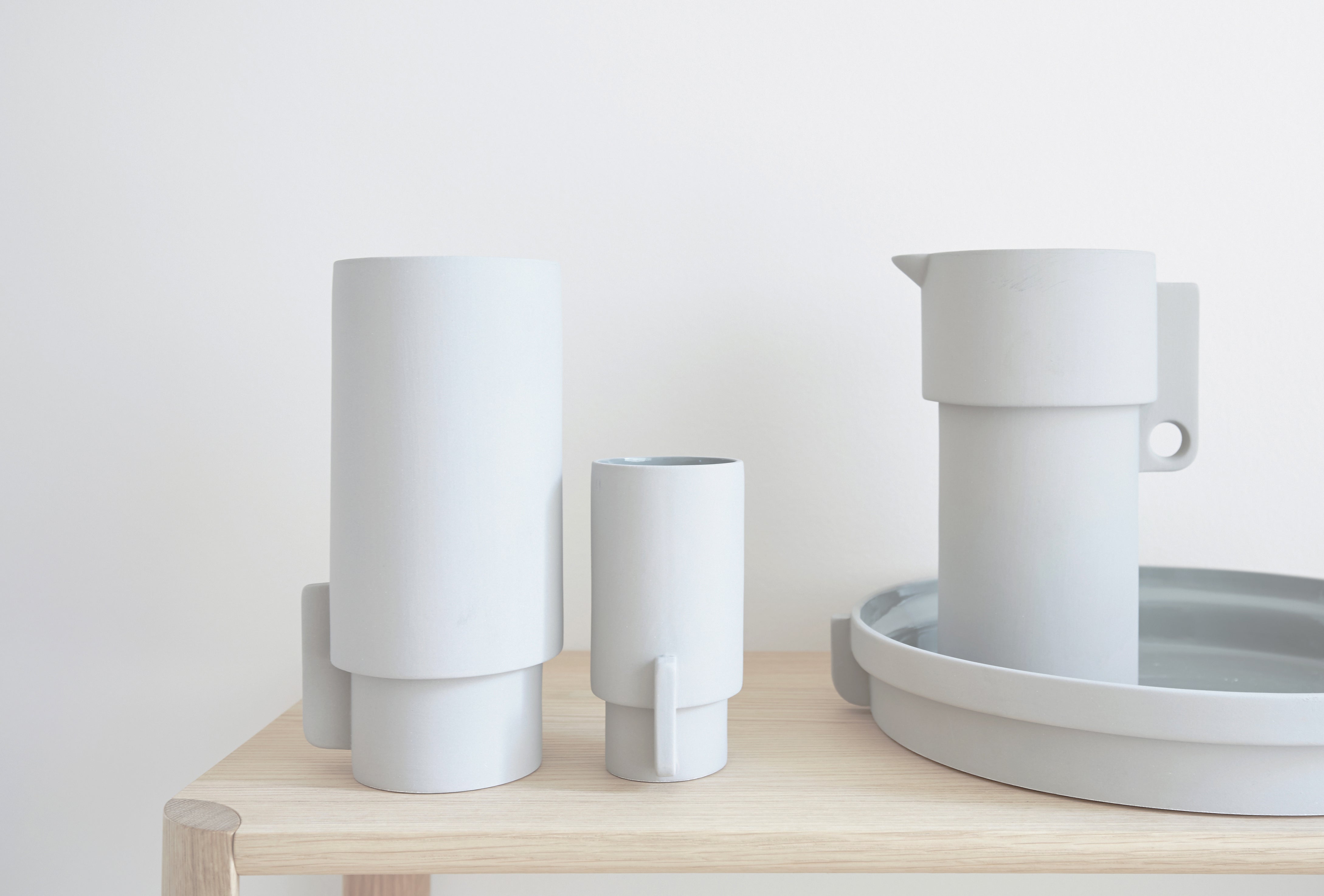 Form&Refine // Alcoa Vase Large // Grey