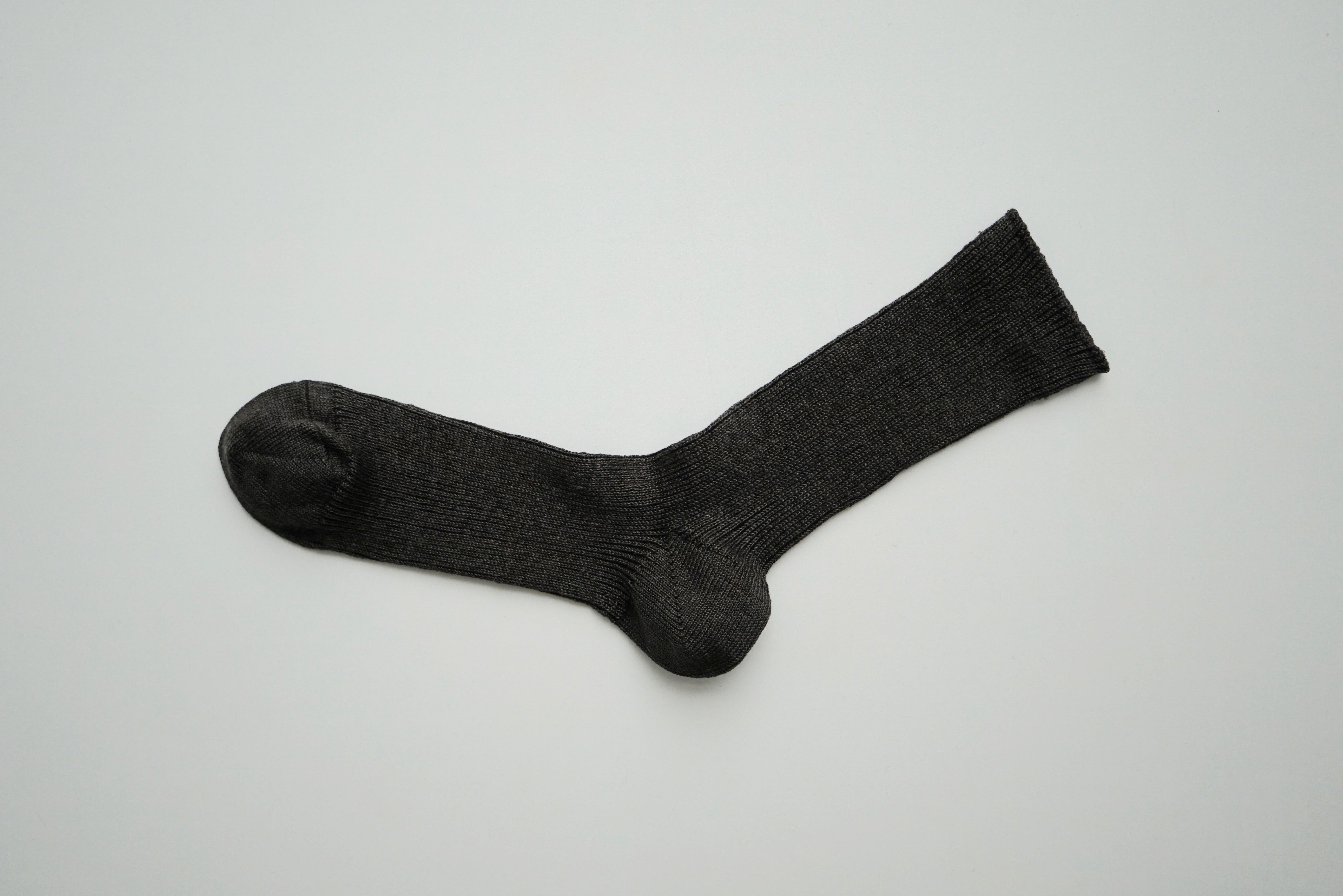Hakne // Linen Ribbed Socks // Mocha Brown