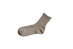 Nishiguchi // Praha Linen Ribbed Socks // Beige