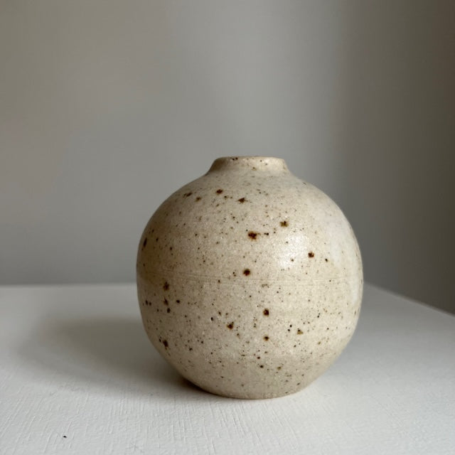 Blacksmith Ceramics // Small Vase // White no. 10