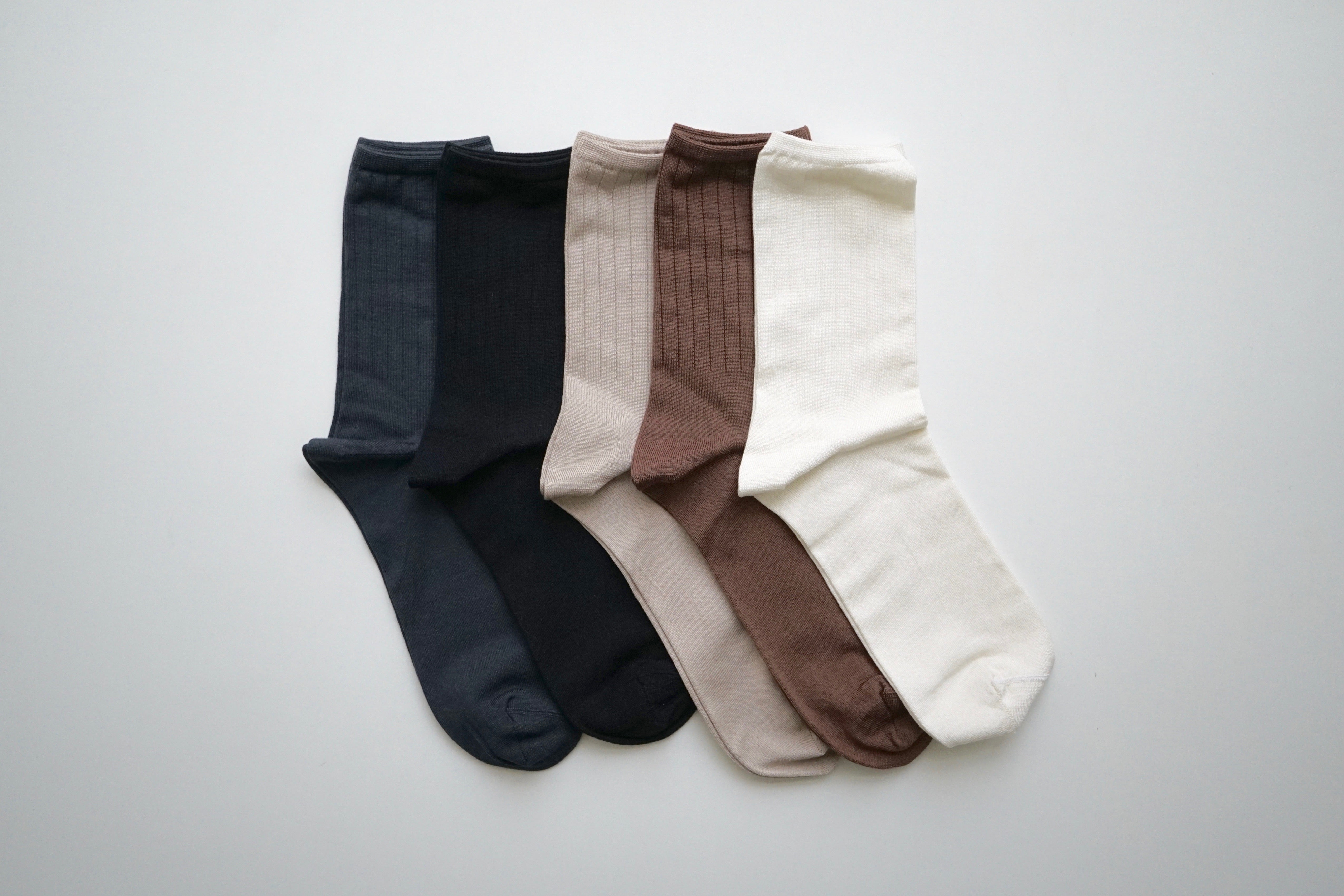 Hakne // Silk Socks // Black