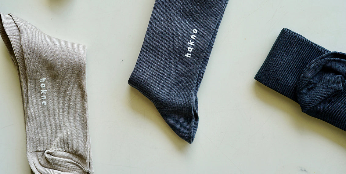 Hakne // Silk Ribbed High Socks // Grey