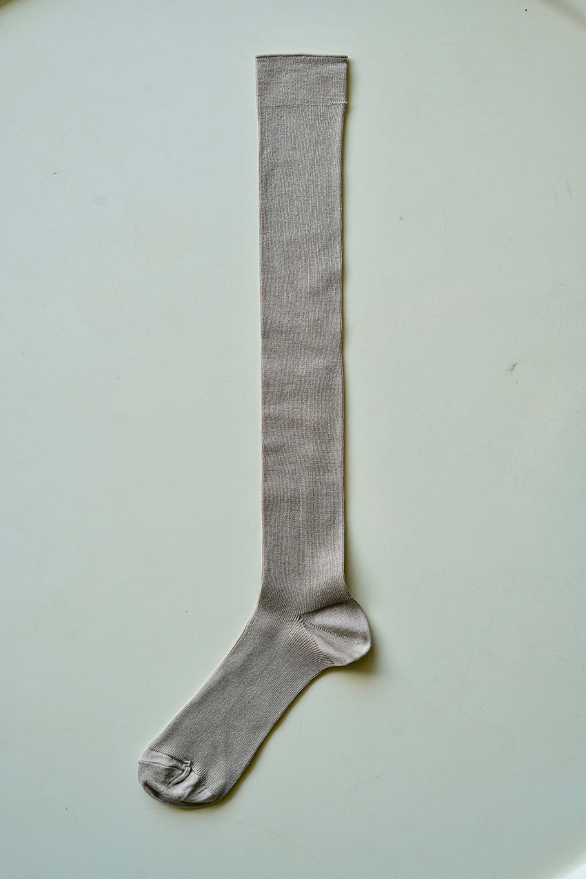Hakne // Silk Ribbed High Socks // Beige