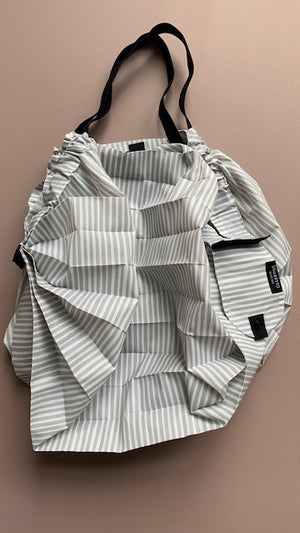 Shupatto // Folding Bag // Green