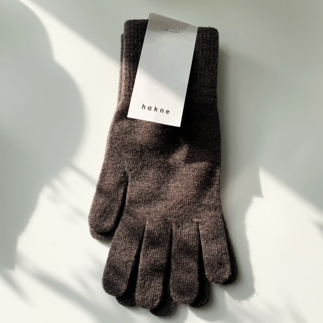 Hakne // Uruguayan Woolen Gloves // Mocha Brown