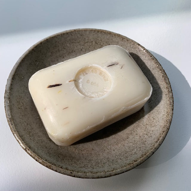 Cousu De Fil Blanc // Fleur de Lin // Linen Blossom Soap