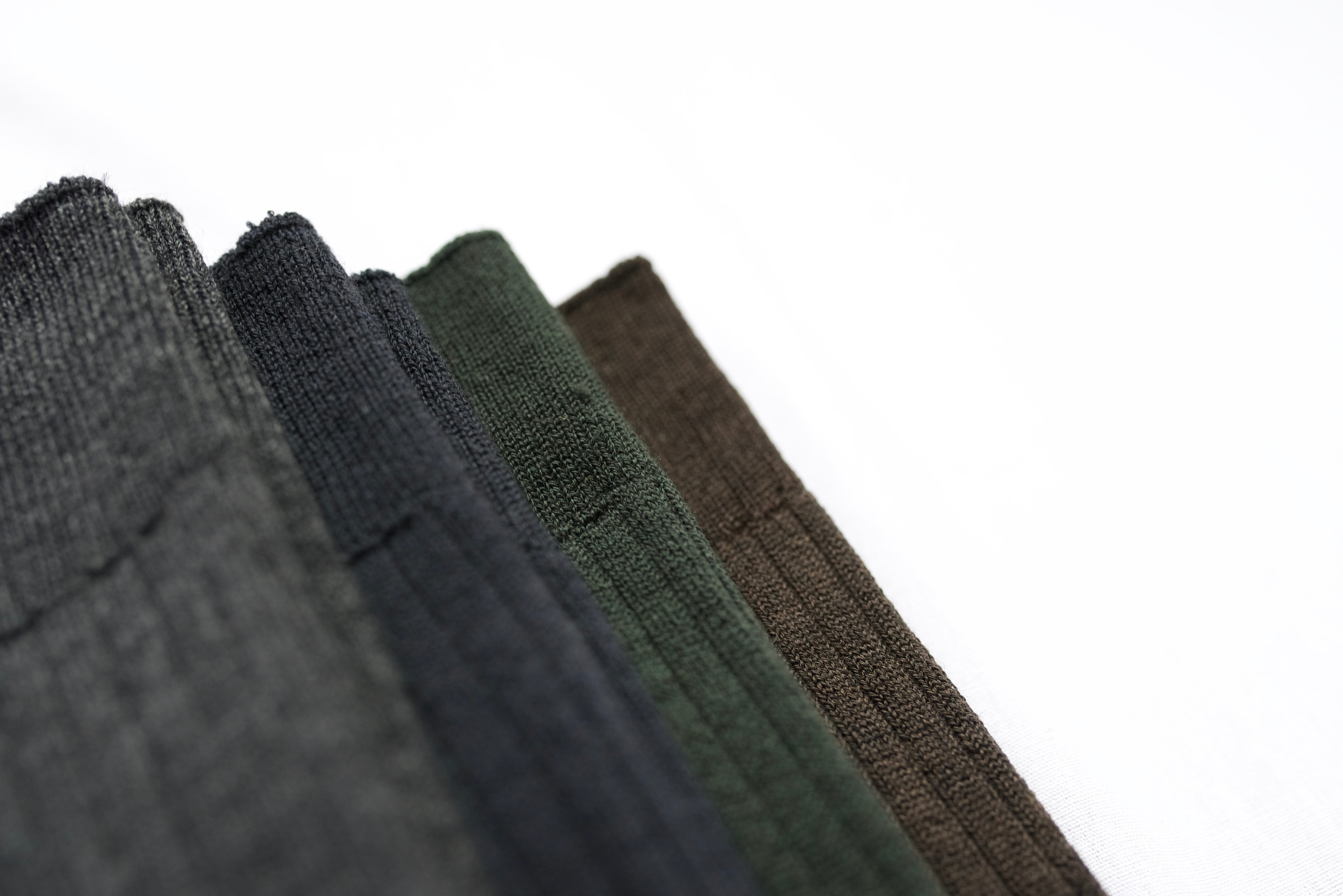 Nishiguchi // Praha Merino Wool High Socks // Dark Olive